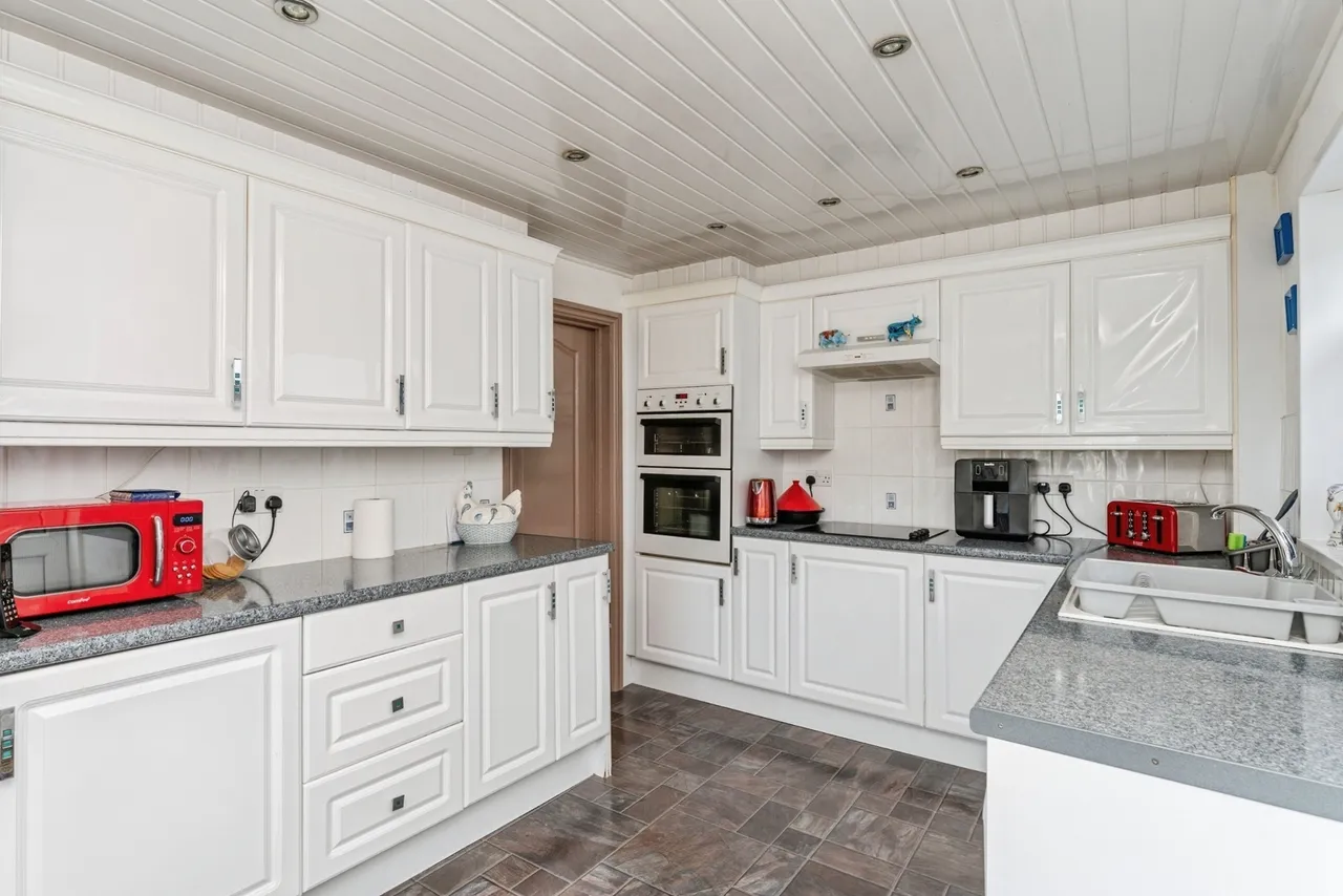 Ffordd Penrhwylfa, Prestatyn, LL19, photo 13