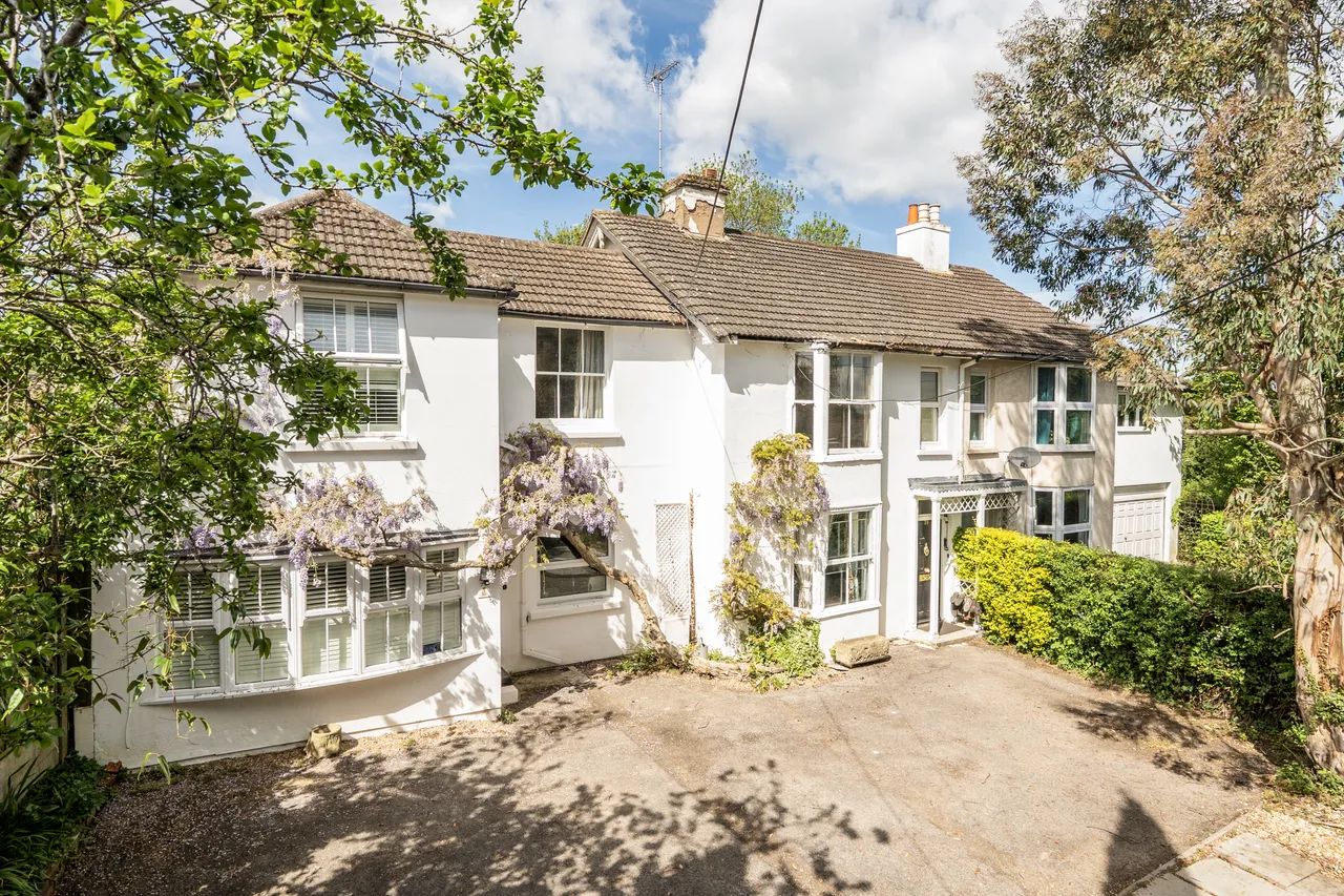 6 bed house for sale — London Road, Burgess Hill, RH15