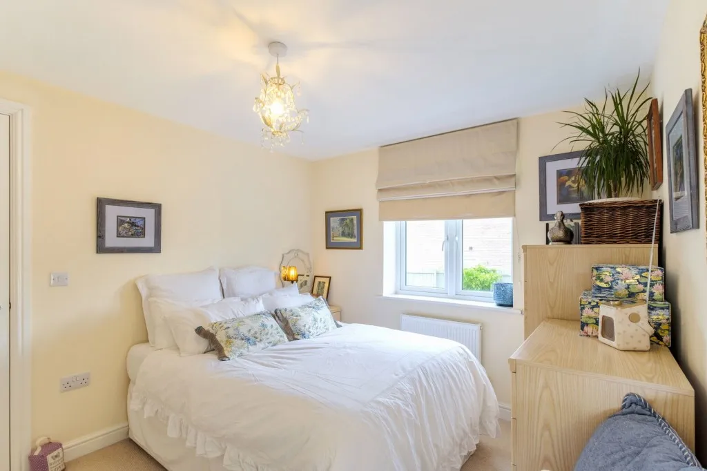Doble Crescent, Hathern, LE12, photo 9