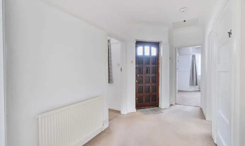 Overdale, Ashtead, KT21, photo 8