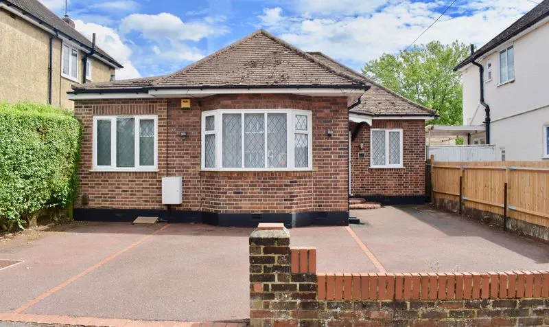 Overdale, Ashtead, KT21, photo 2
