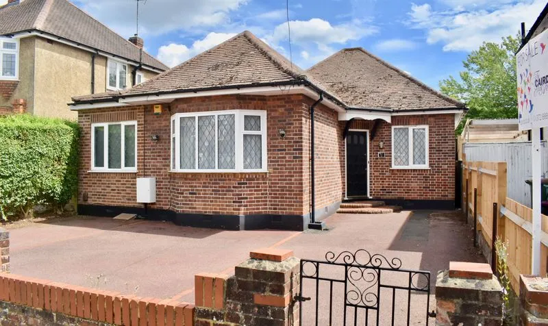 Overdale, Ashtead, KT21, photo 17