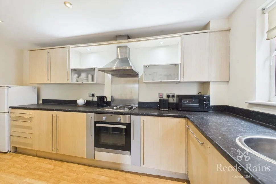 Elmira Way, Salford, M5, photo 3