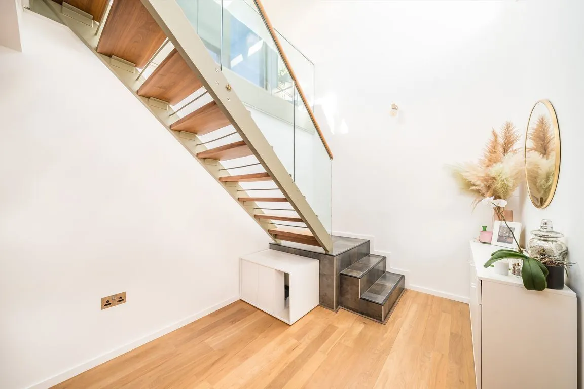 Southmead Gardens, Teddington, TW11, photo 6