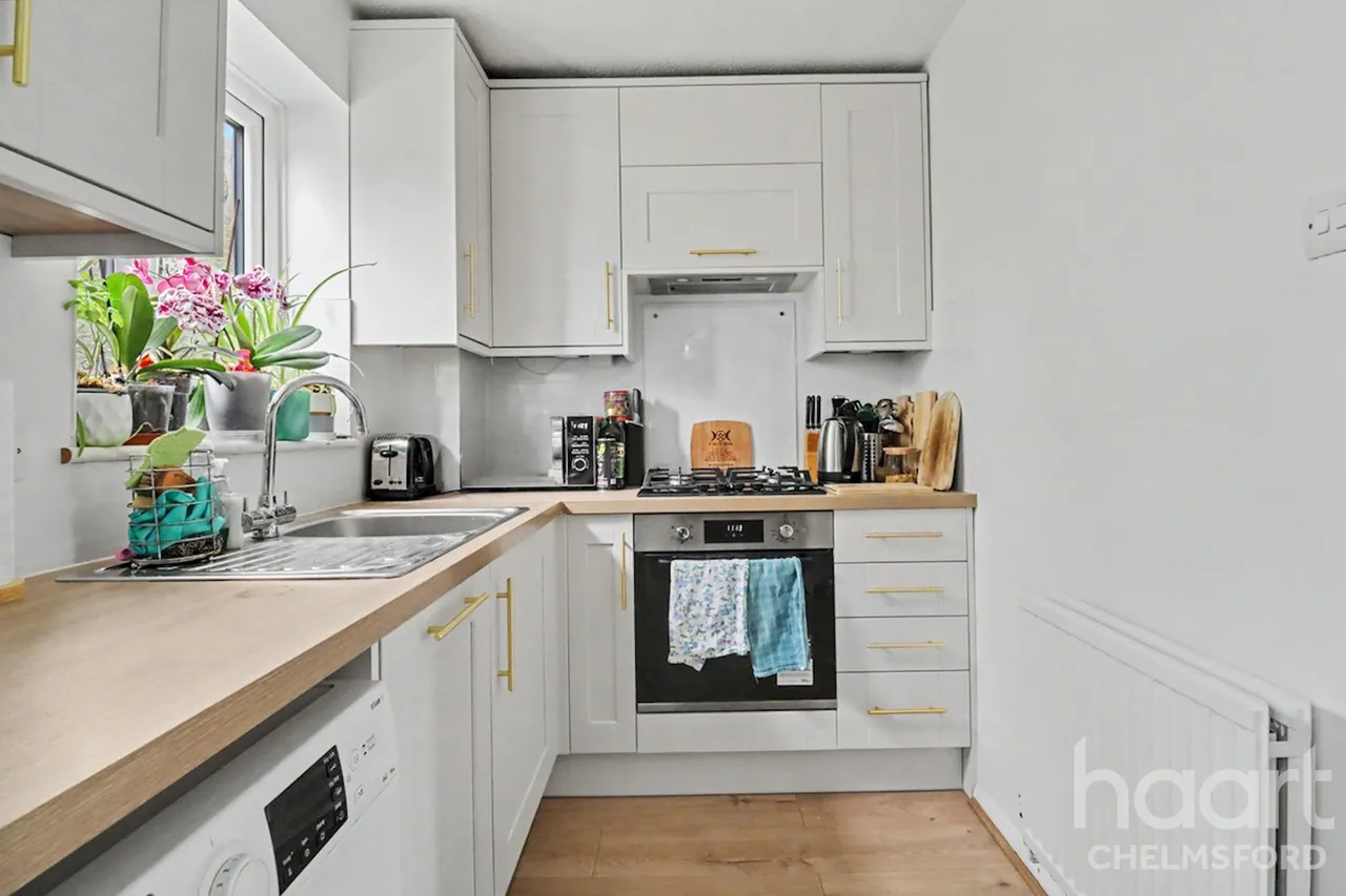 Binley Road, Chelmsford, CM2, photo 2