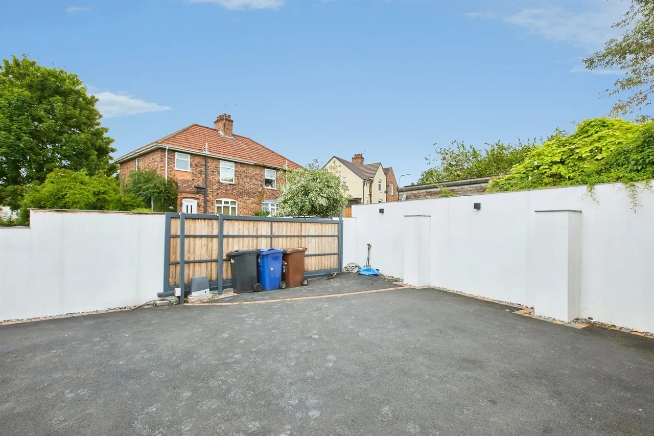 High Bank Road, Burton-On-Trent, DE15, photo 34