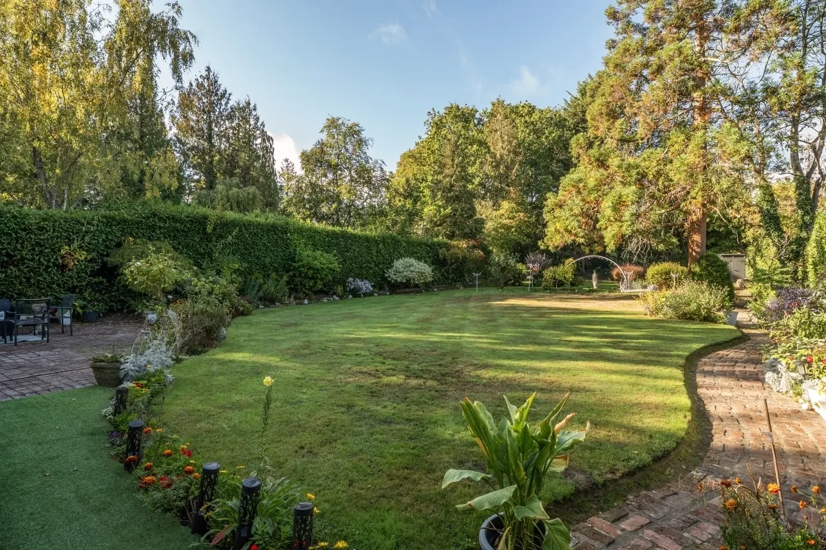Wolsey Road, Northwood, HA6, photo 21