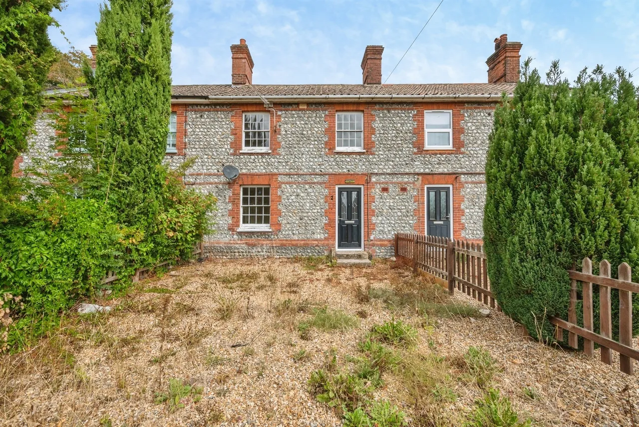 3 bed house for sale — Roughton Road, Felbrigg, Norwich