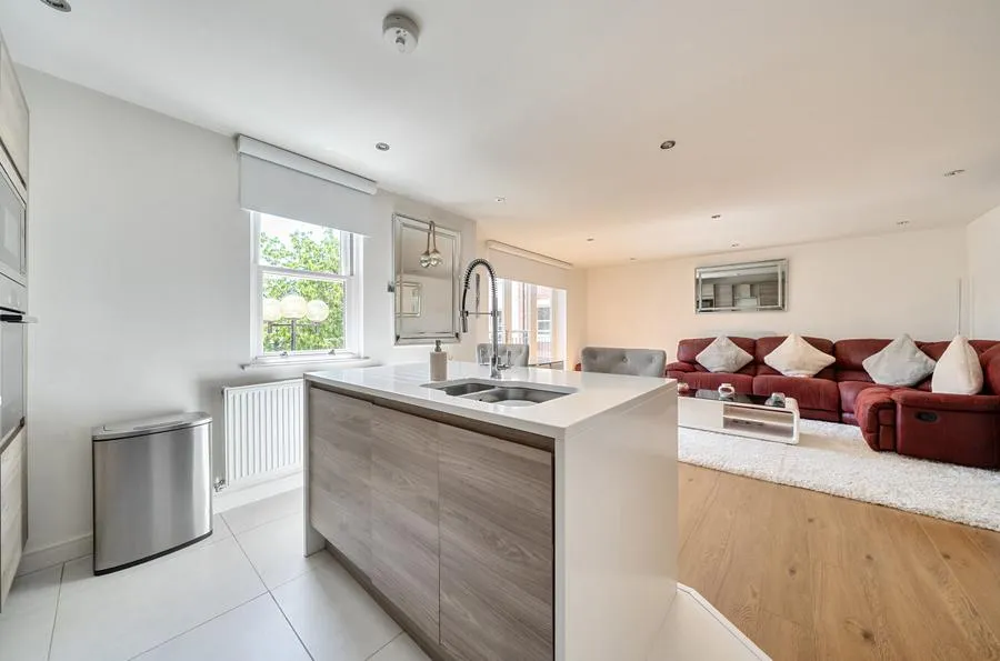 Lower Bridge Street, Chester, CH1, photo 6