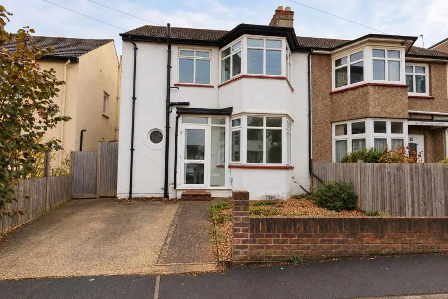 3 bed house to rent, Burney Avenue, Surbiton, KT5