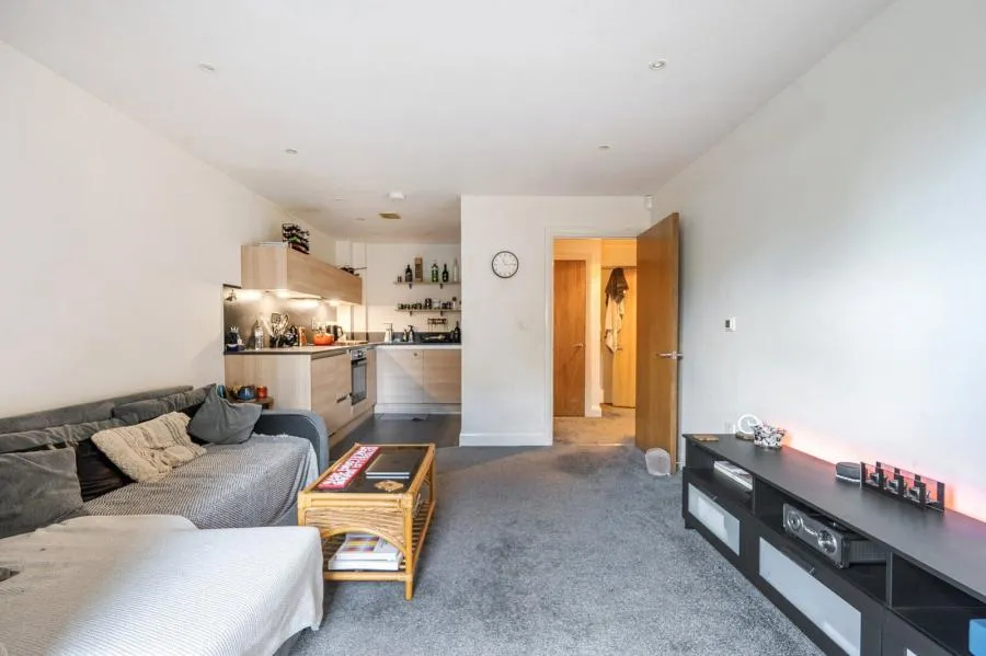 Kerr Place, Aylesbury, HP21, photo 8