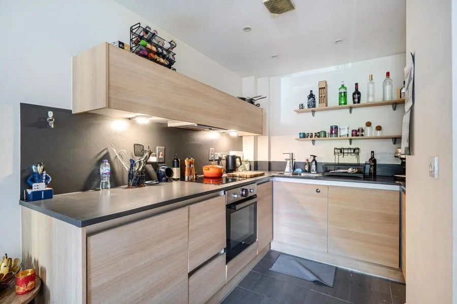 Kerr Place, Aylesbury, HP21, photo 3