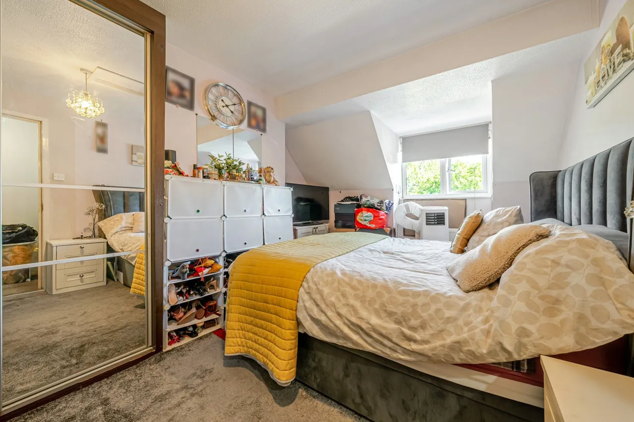 Nickelby Close, SE28, photo 5