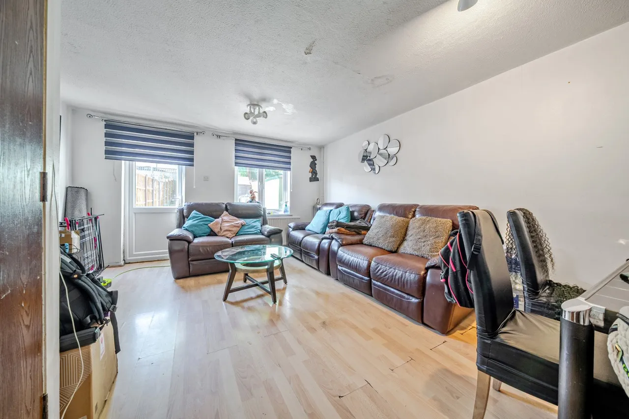 Nickelby Close, SE28, photo 10