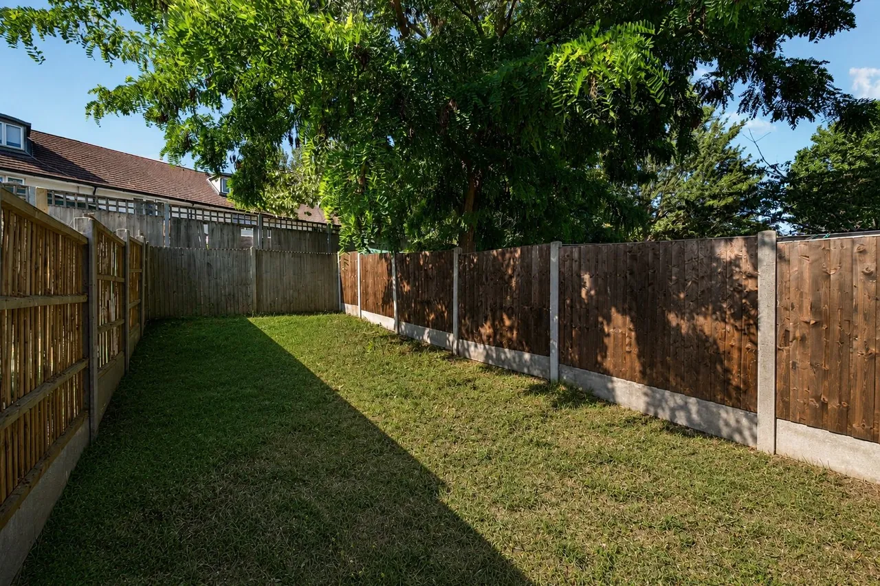 Nickelby Close, SE28, photo 4