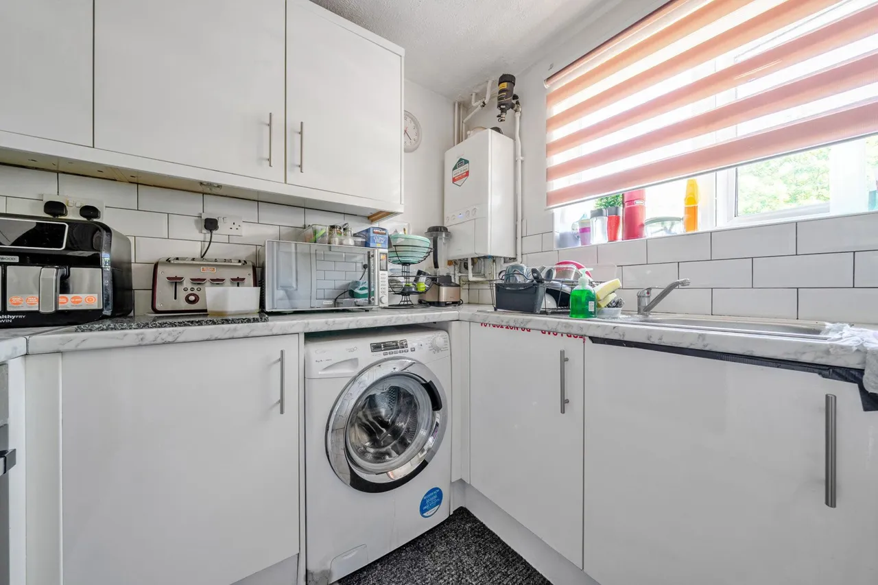 Nickelby Close, SE28, photo 13