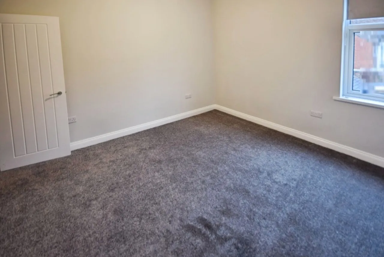 Alastair Road, Oakhill, photo 2