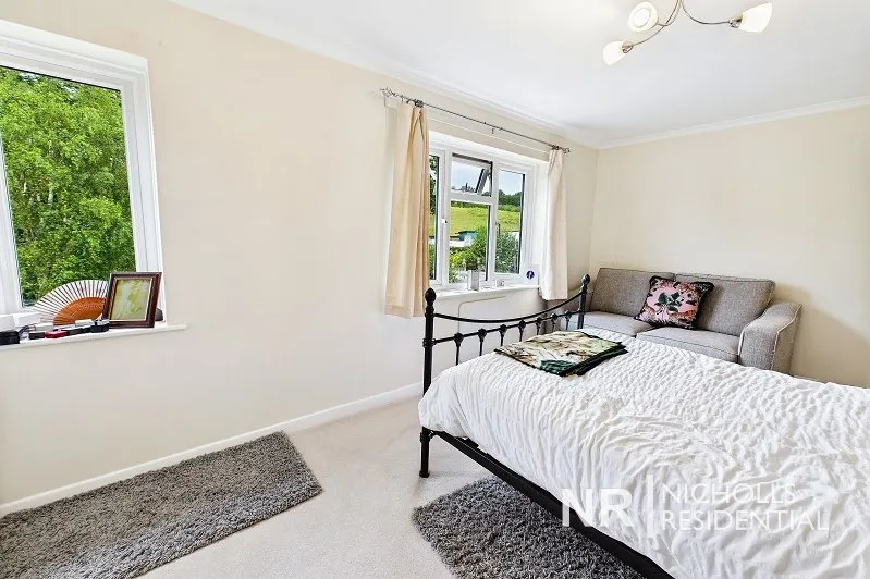Kingston Road, Leatherhead, KT22, photo 12