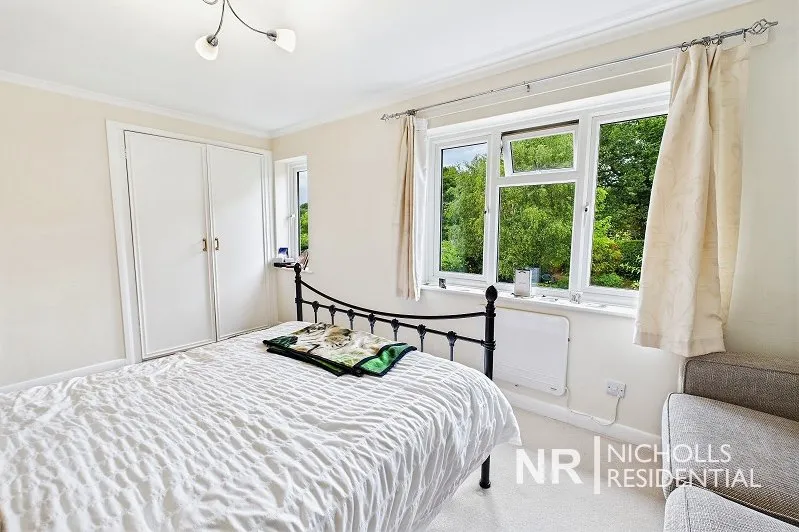 Kingston Road, Leatherhead, KT22, photo 13