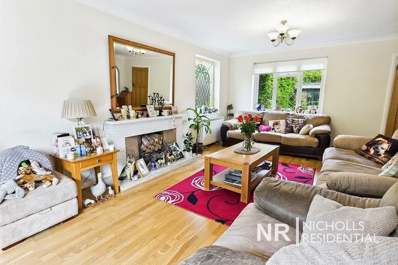 Kingston Road, Leatherhead, KT22, photo 4