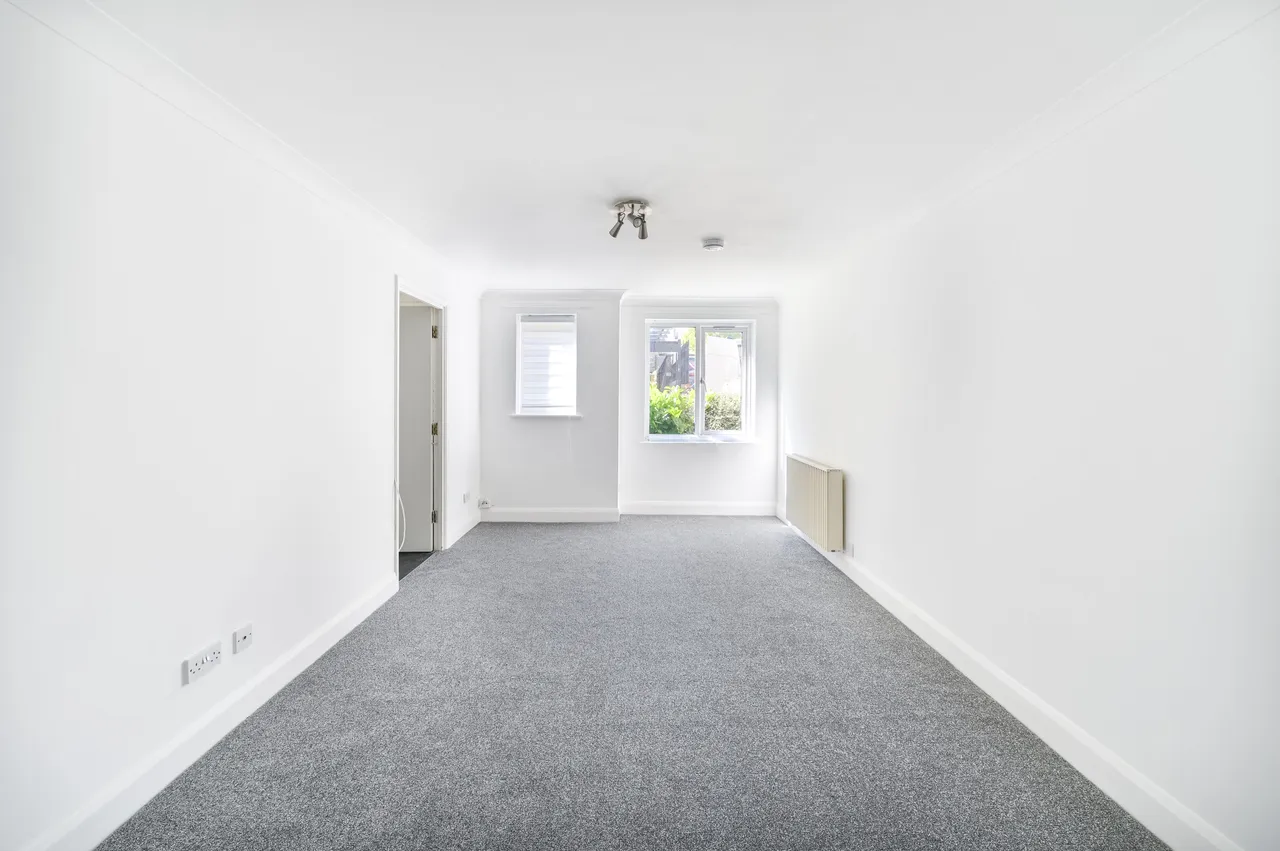 16 Pavilion Mansions, 10 Brighton Terrace, London, photo 5