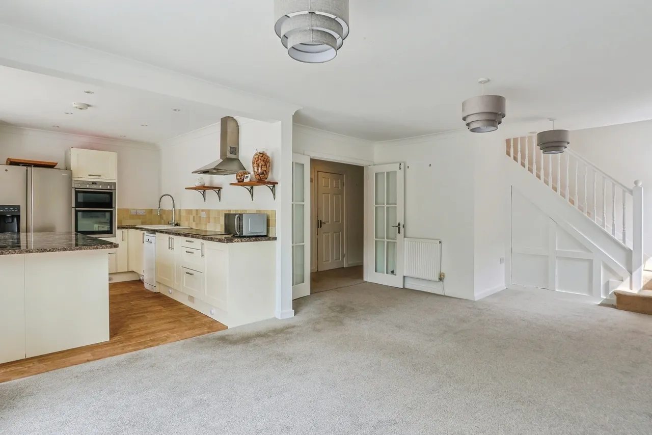 Yarmouth Road, Poole, BH12, photo 6