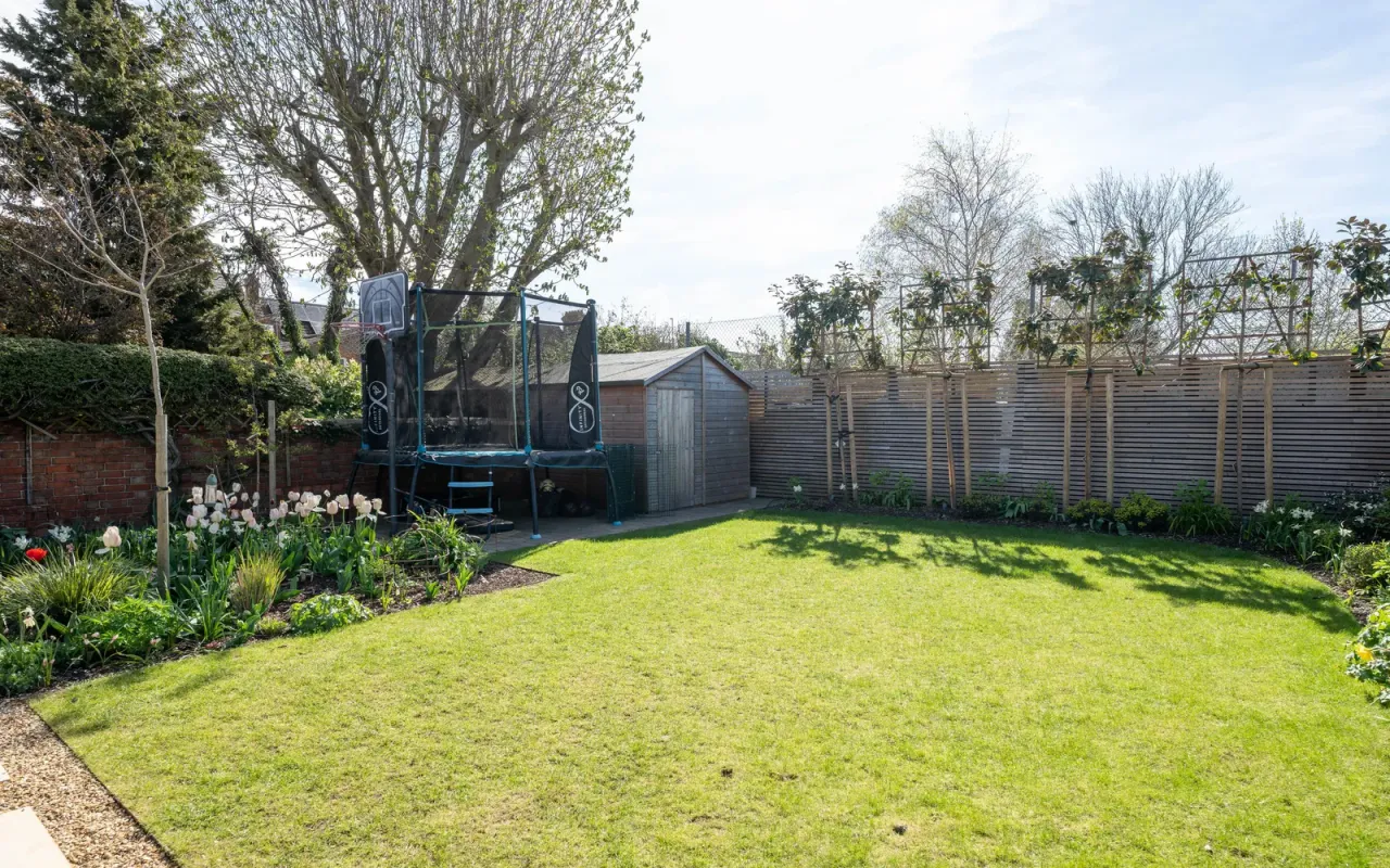 Merton Road, Bedford, photo 26