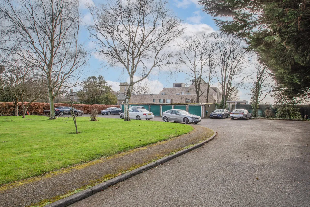 Colview Court, Mottingham, Greater London, SE9, photo 3