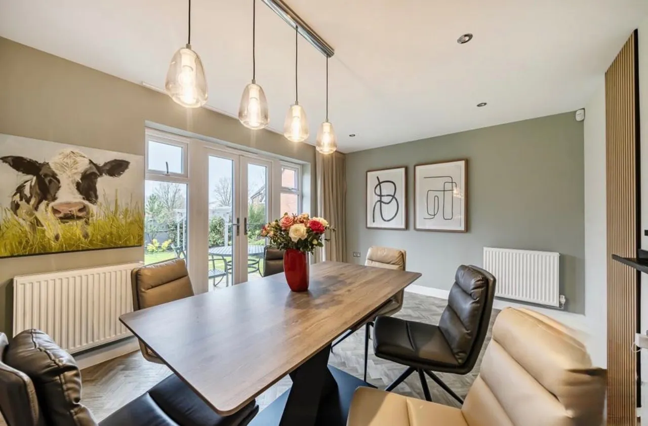 Tall Conifers, Swindon, Wiltshire, SN4 0GE, photo 8