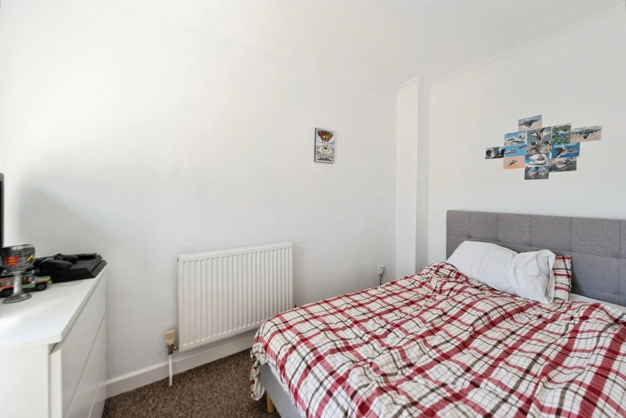 Russell Street, Gosport, PO12, photo 15
