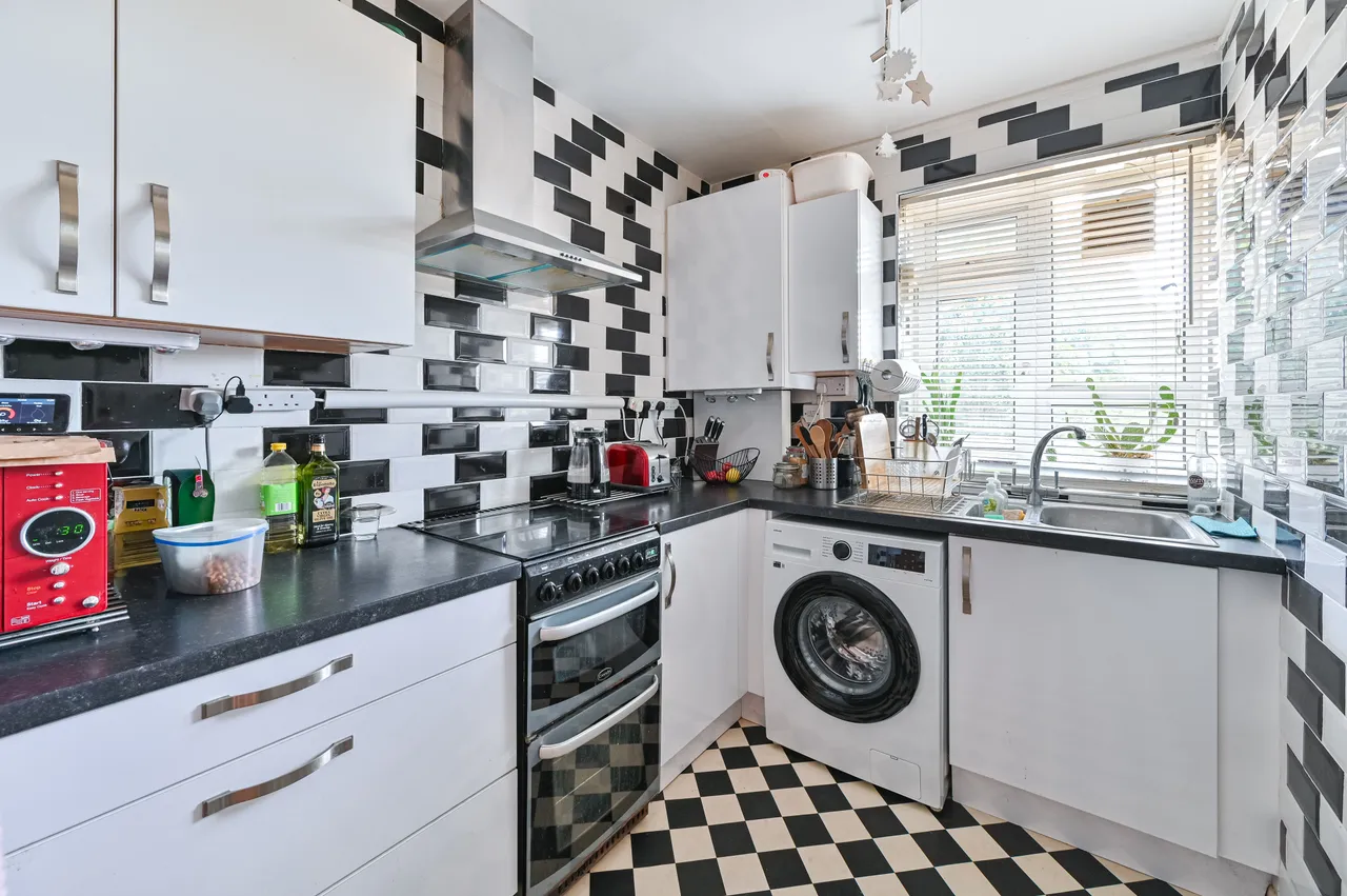 18 Abbess Close, Tulse Hill, London, photo 5
