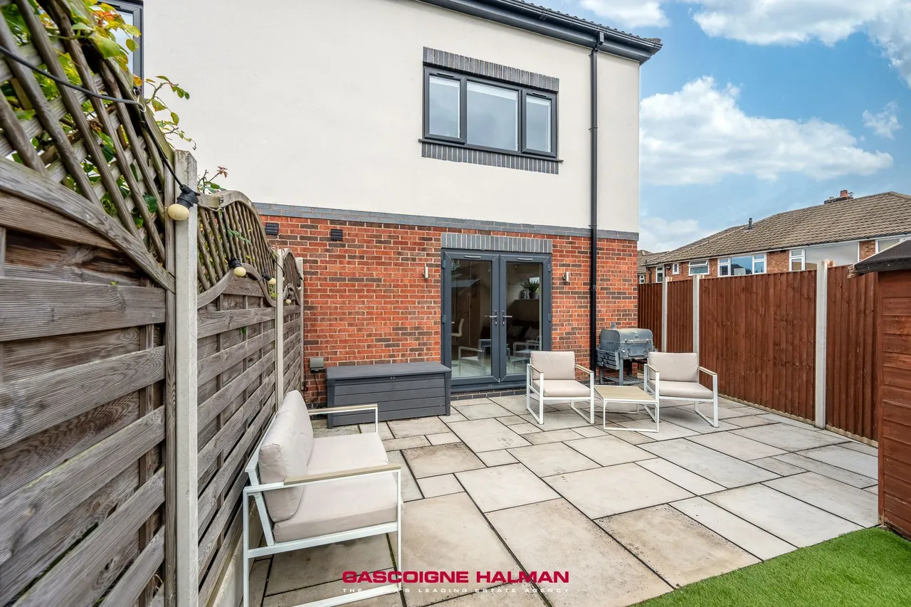 Bowen Close, Stockport, photo 24