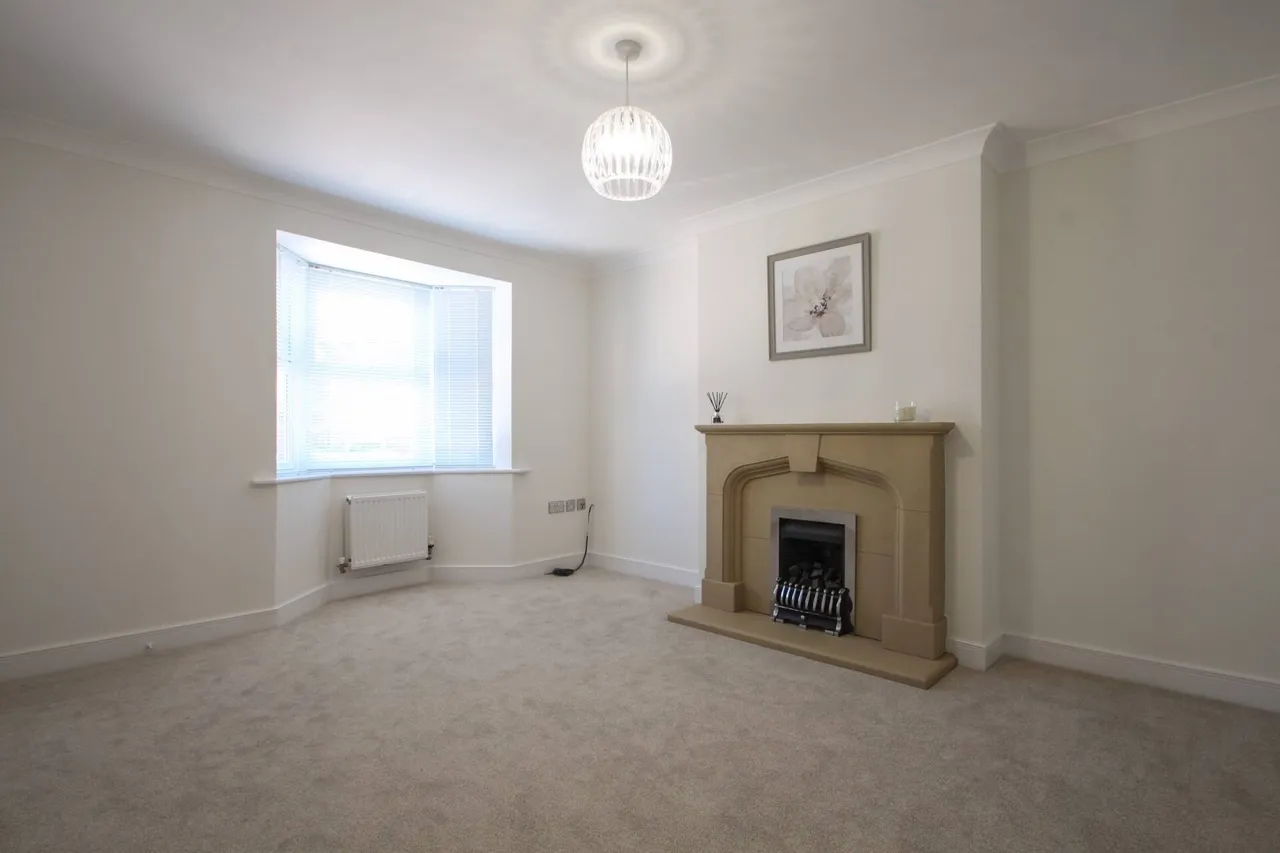 Reed Court, Greenhithe, photo 3