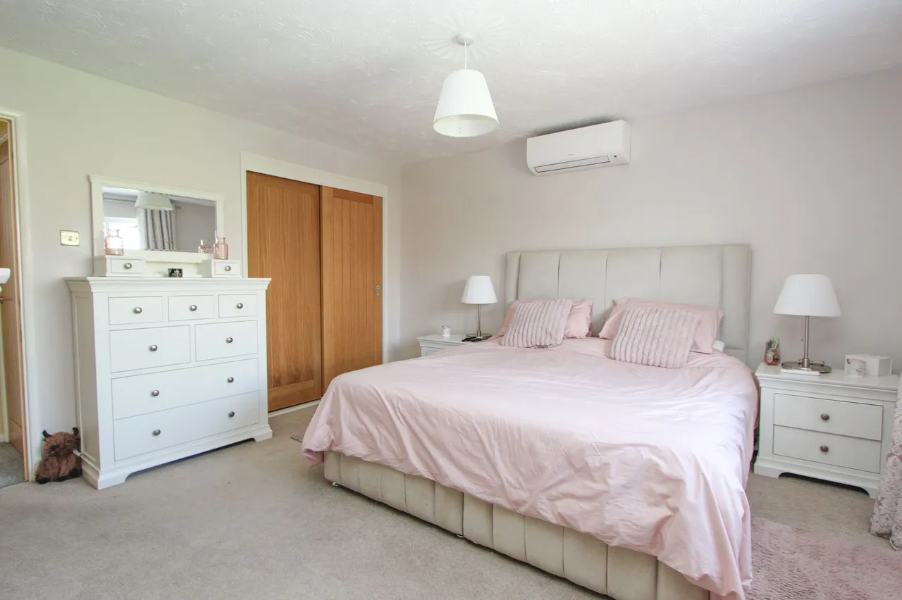 Clayfield, Yate, photo 15
