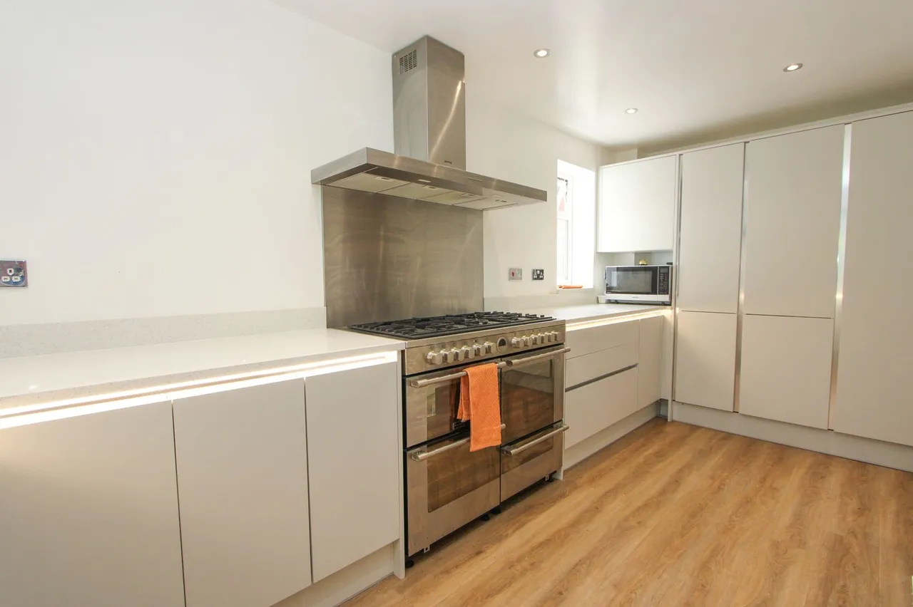 Clayfield, Yate, photo 7