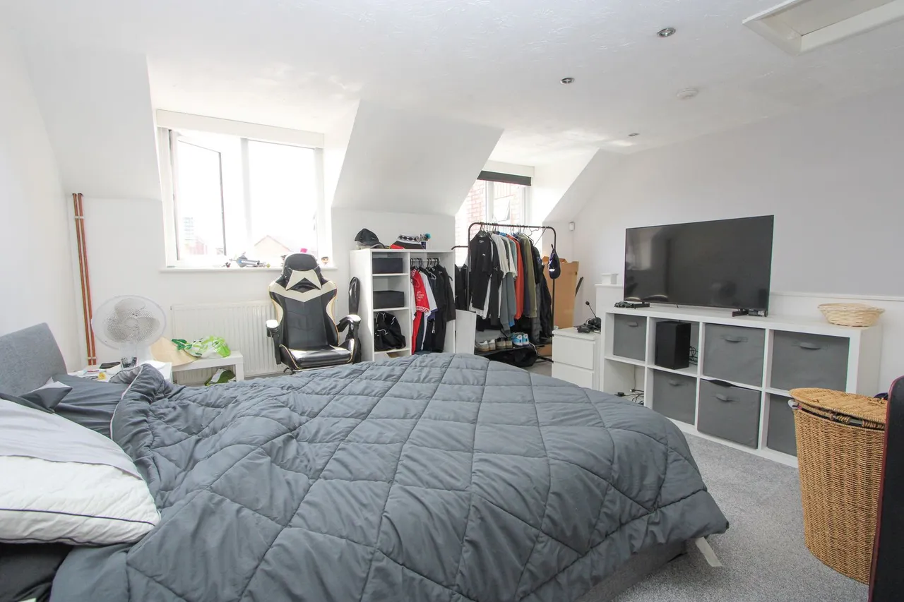 Clayfield, Yate, photo 25