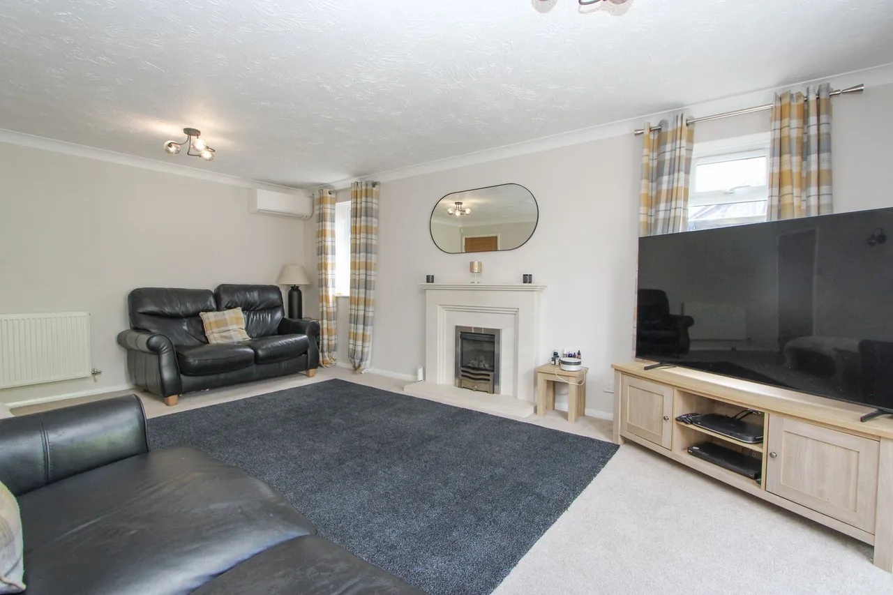 Clayfield, Yate, photo 4