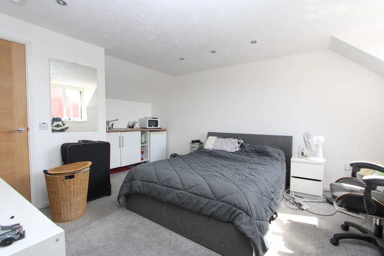 Clayfield, Yate, photo 24