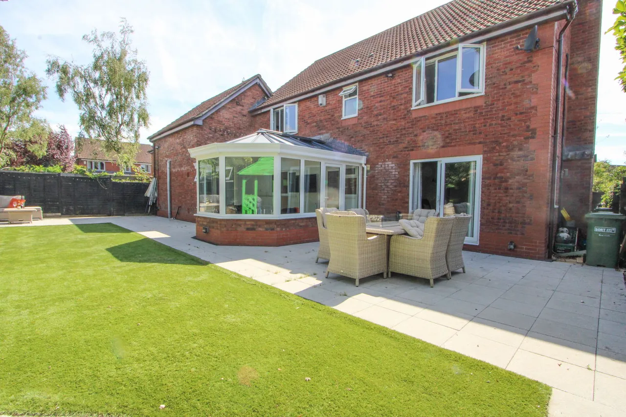 6 bed house for sale, Clayfield, Yate