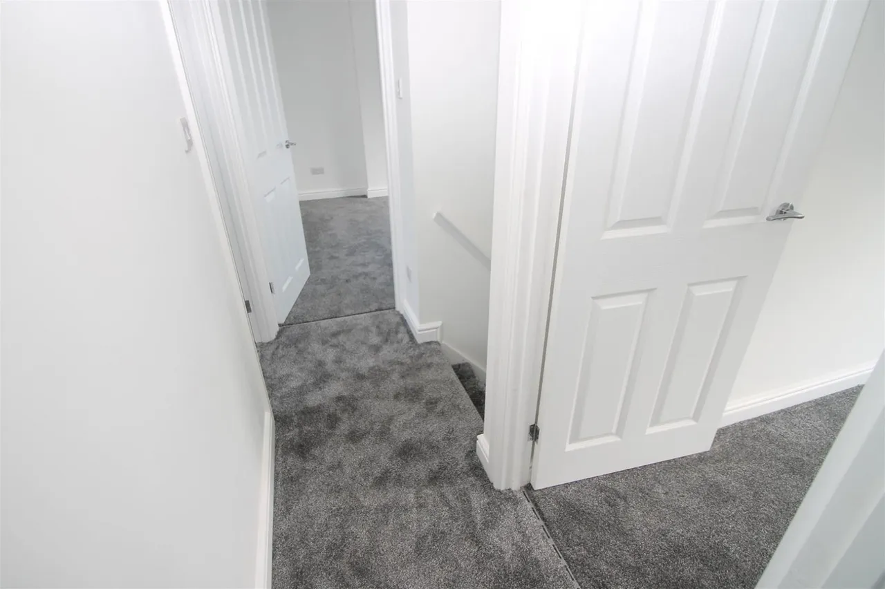 Birmingham Road, Rowley Regis, photo 16