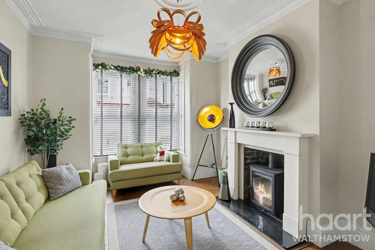 Brookscroft Road, London, E17, photo 3