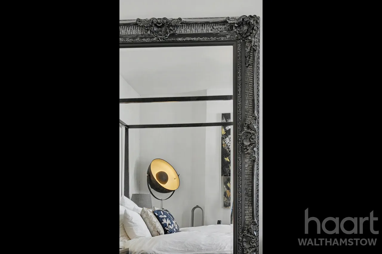 Brookscroft Road, London, E17, photo 26