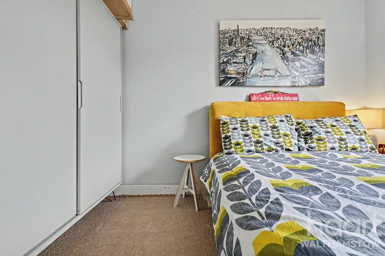 Brookscroft Road, London, E17, photo 30