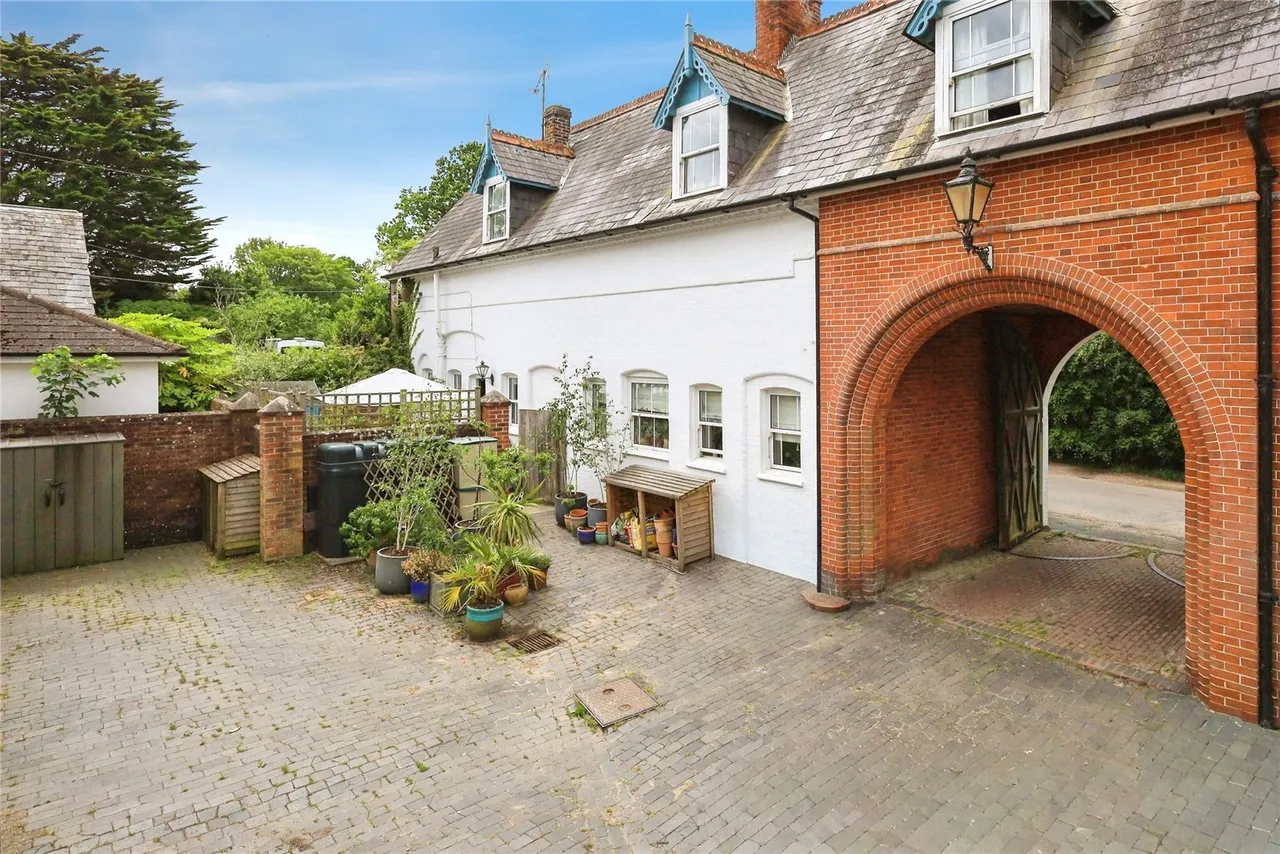 East Hoathly, BN8, photo 12