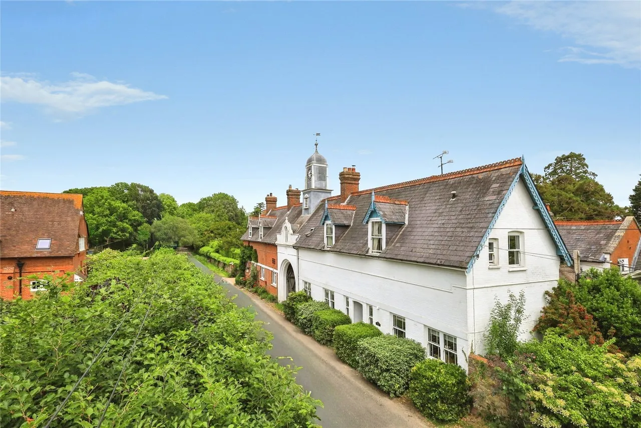 East Hoathly, BN8, photo 2