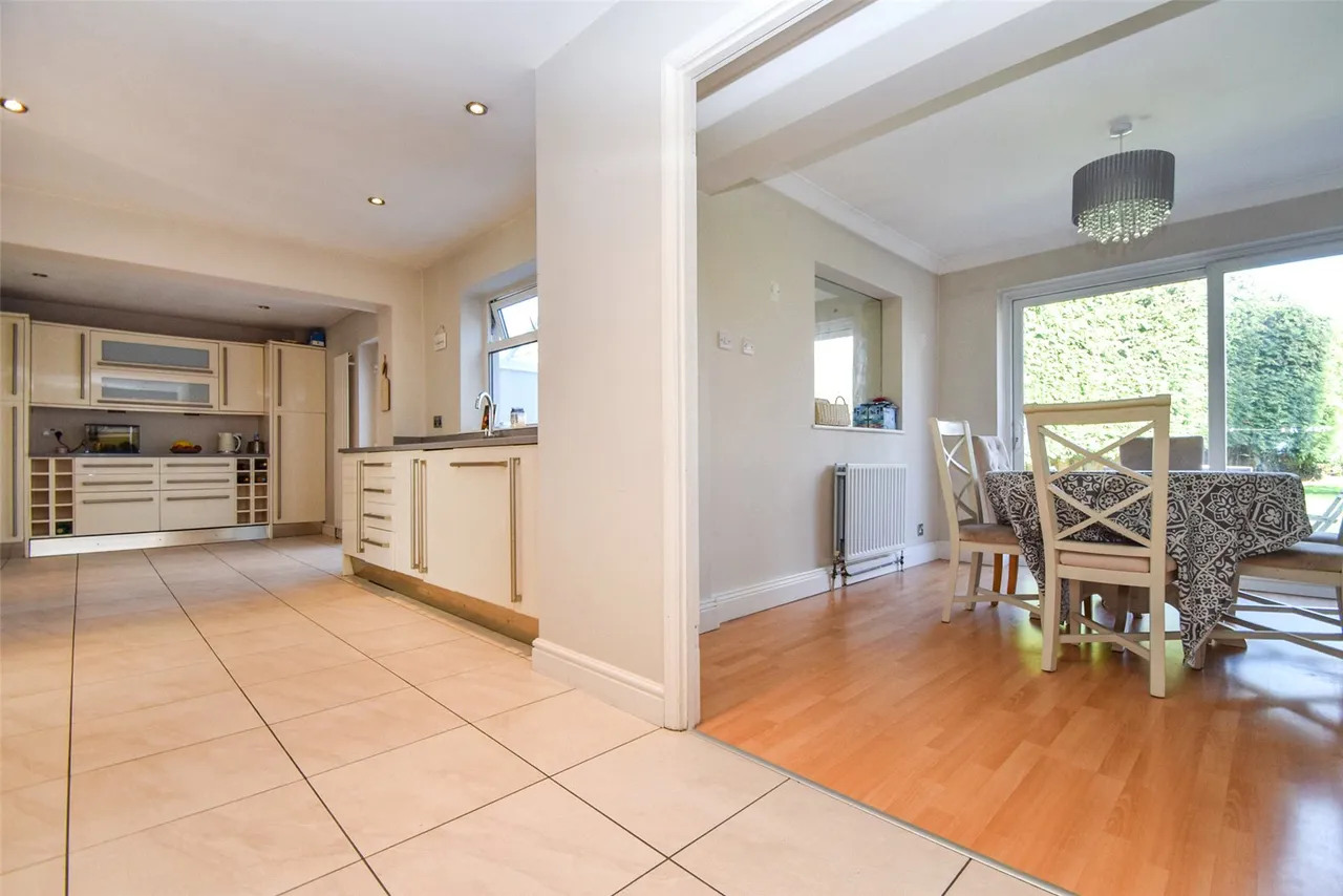 Ives Close, Yateley, GU46, photo 7