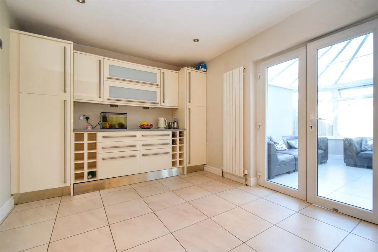 Ives Close, Yateley, GU46, photo 8