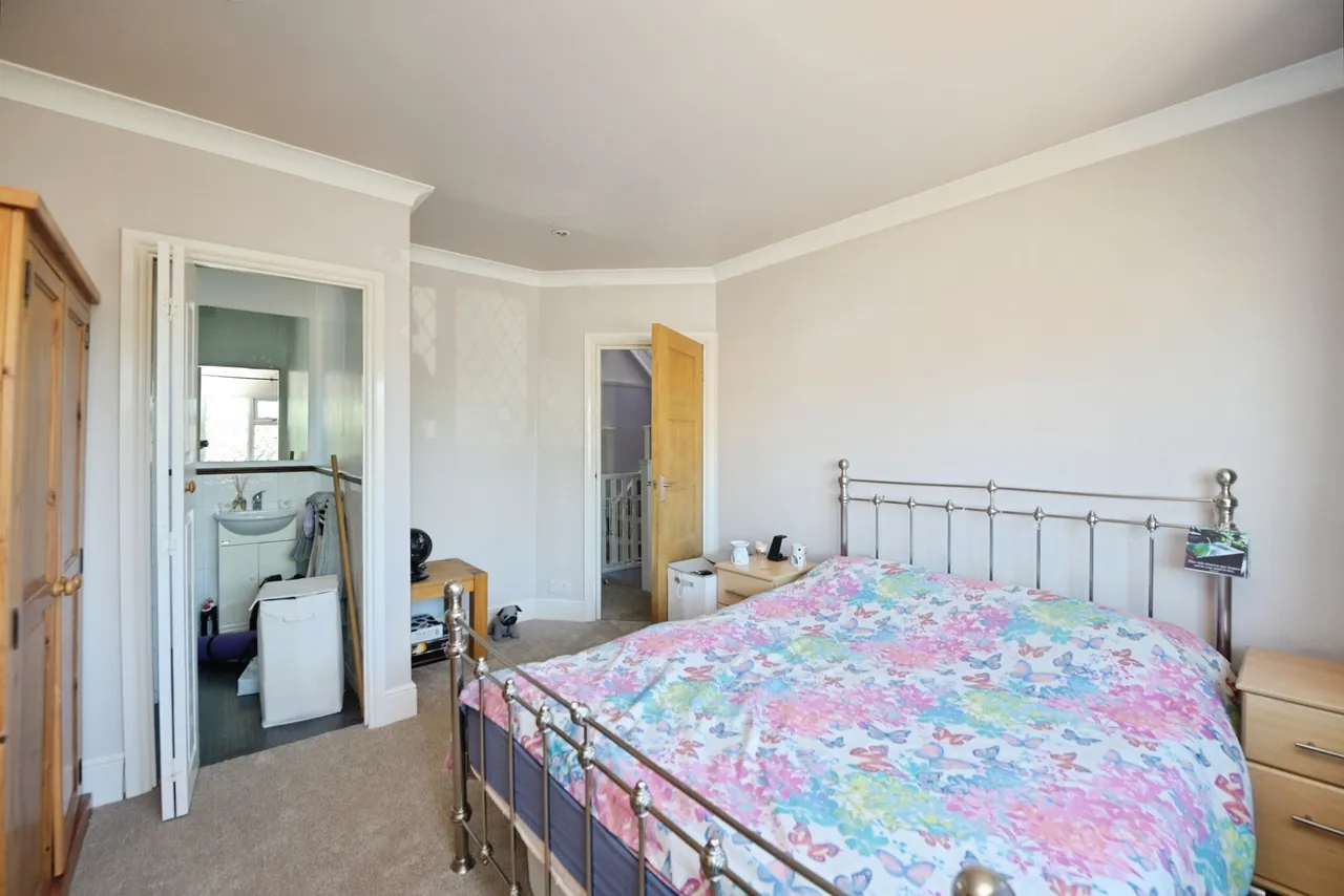 Havering Drive, Romford, RM1, photo 11