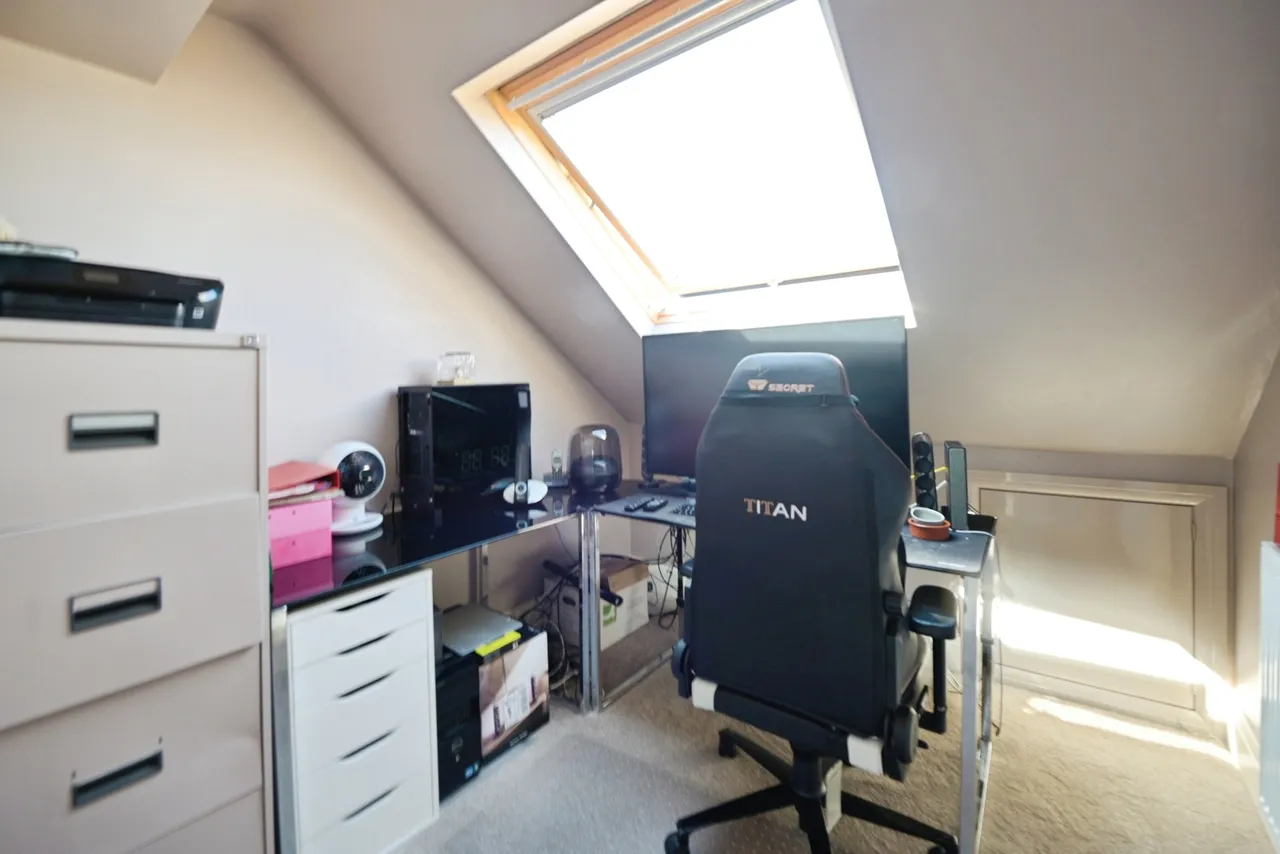 Havering Drive, Romford, RM1, photo 22