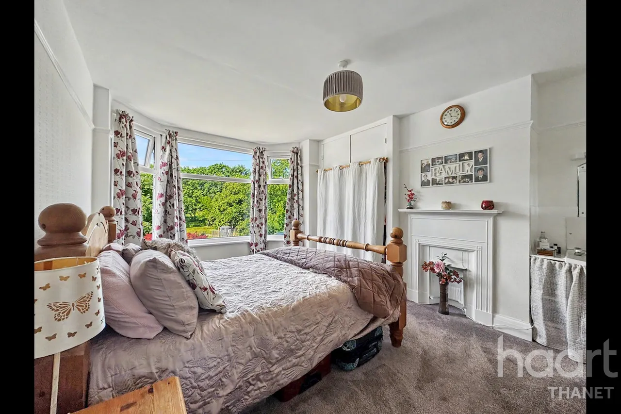 Tivoli Park Avenue, Margate, CT9, photo 14